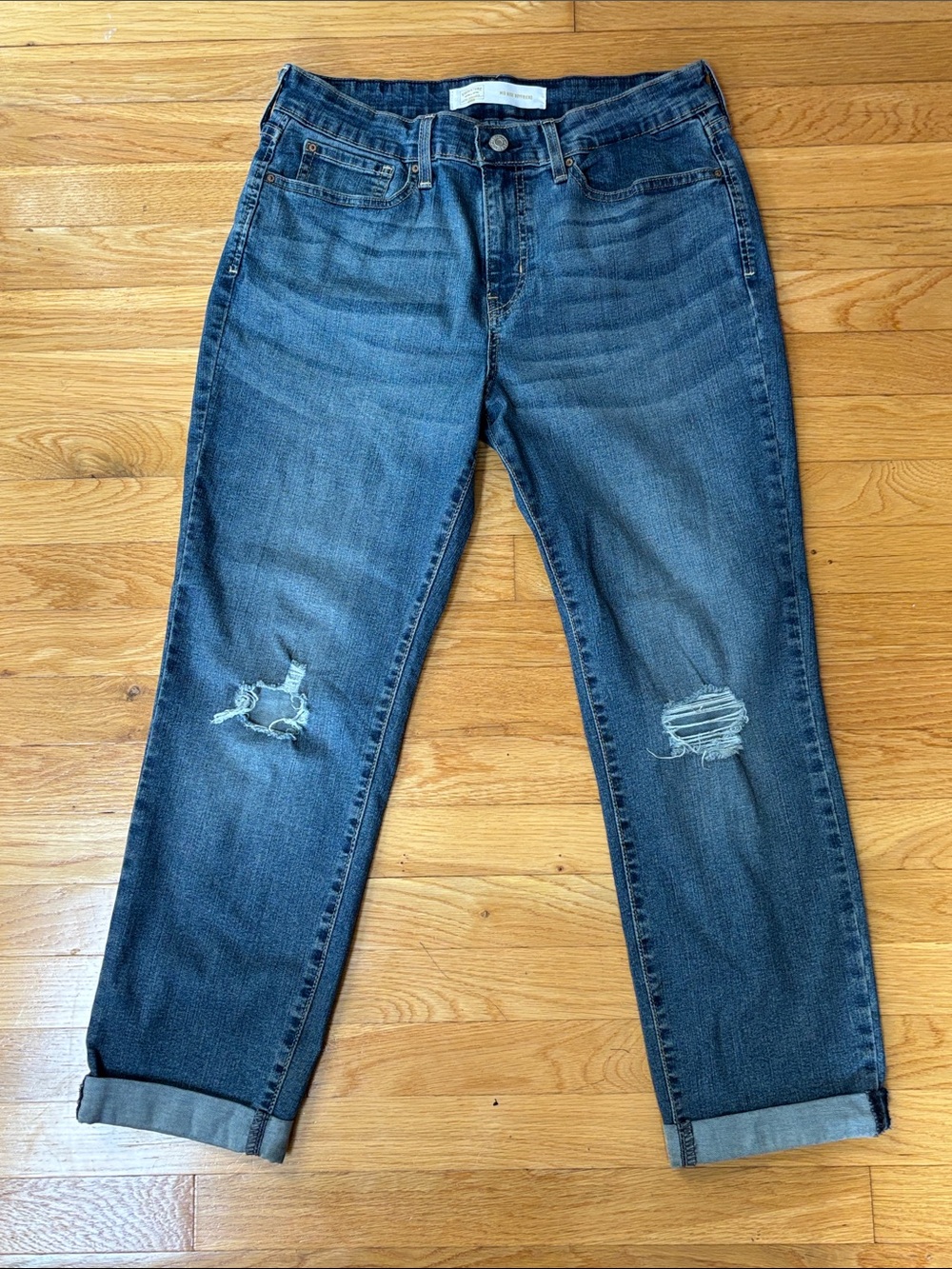 Signature by Levi Strauss Men's Distressed Straight Jeans in Dark Blue Wash